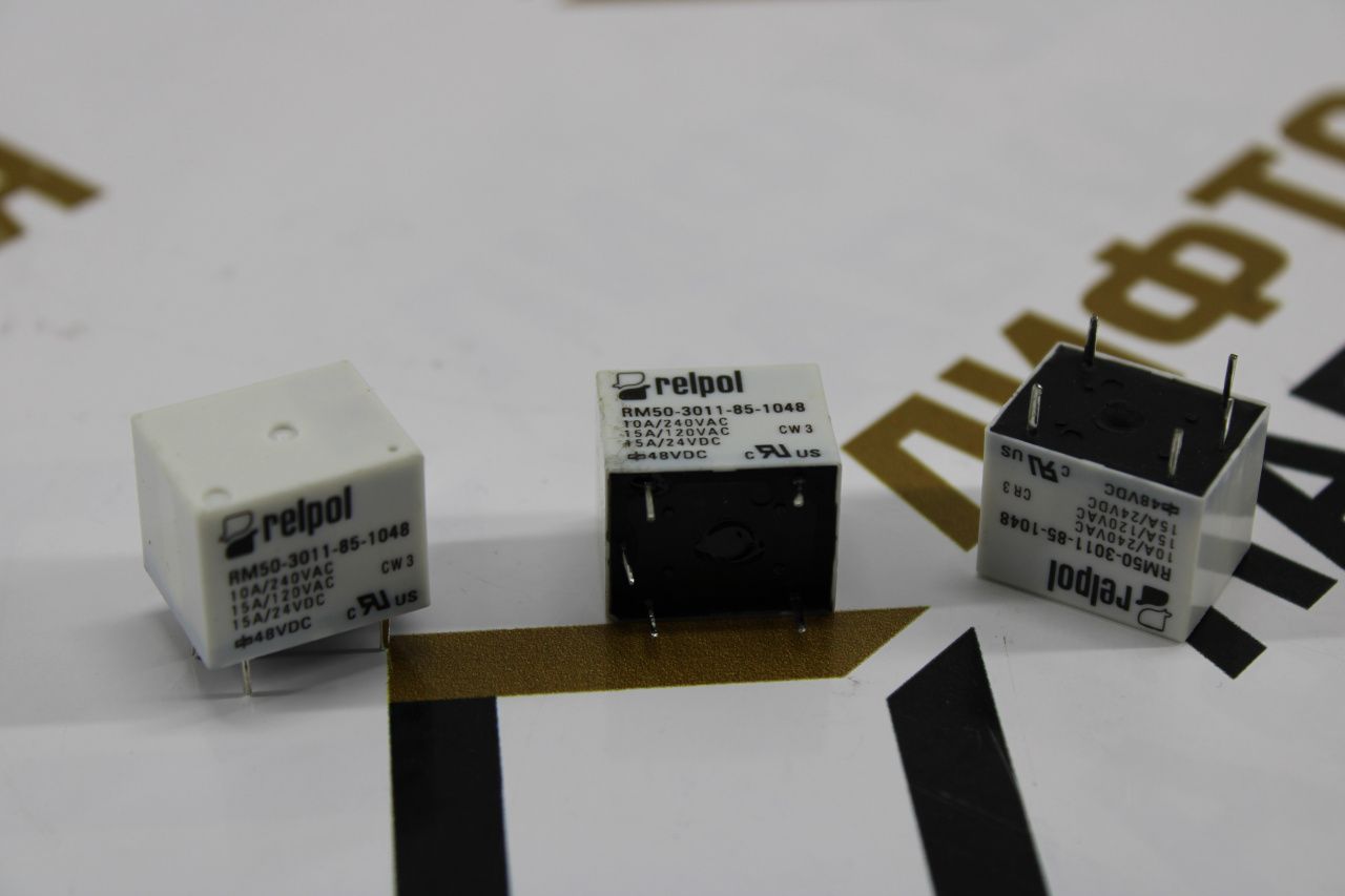 Реле электромеханическое 48VDC RM50-3011-85-1048 Relpol