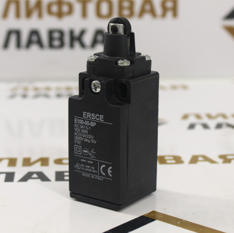 Выключатель концевой самовозвратный с роликом E100-00-BP ERSCE