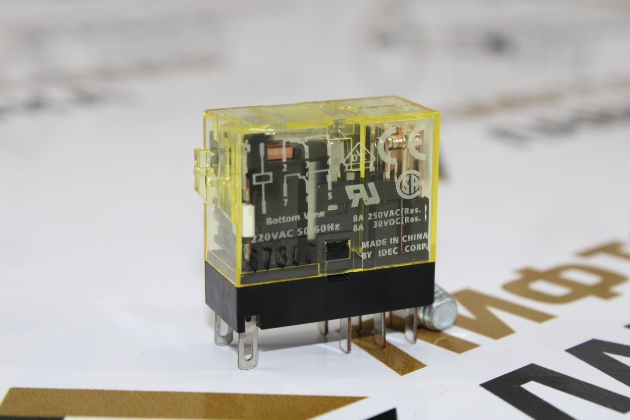 Реле промежуточное 220VAC RJ2S-CL-A220 IDEC