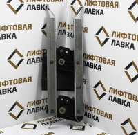 Отводка двери кабины лифта 03.01.03.01.0090А-01 КМЗ