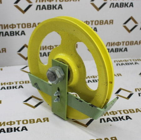 Блок натяжного устройства 262мм 7,8мм в сборе с осью 0411.21.00.030 МЛЗ